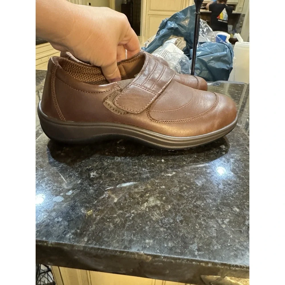 Orthofeet Emily Brown Leather Orthopedic Shoes Women's Size 7.5 Medium